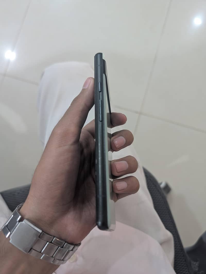 Google Pixel 6a 1