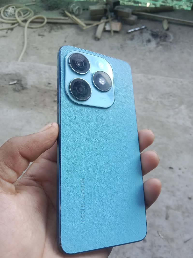 Tecno Spark 20 1