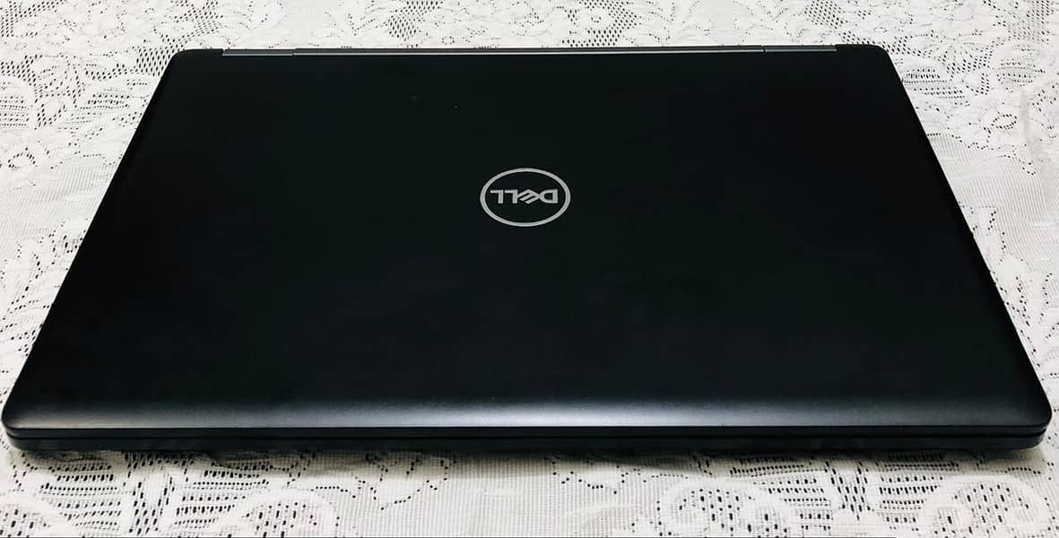 Dell Precision 3530 0