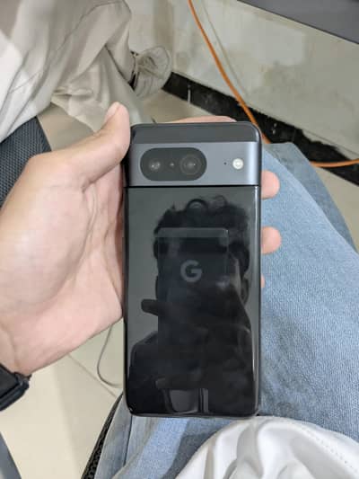 Google Pixel 8, 8/128GB - 10/10 Mint Condition (Almost Brand New)