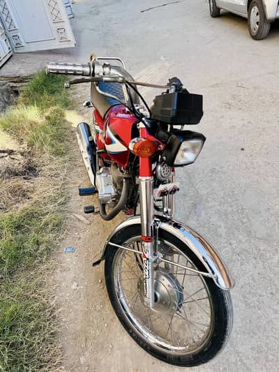 Honda CG 125 2015 year model