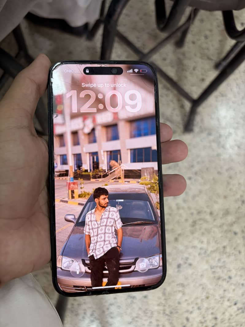 Apple iPhone 15 plus 1