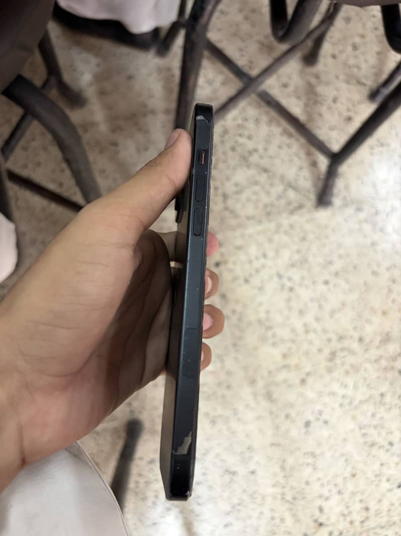 Apple iPhone 15 plus 5