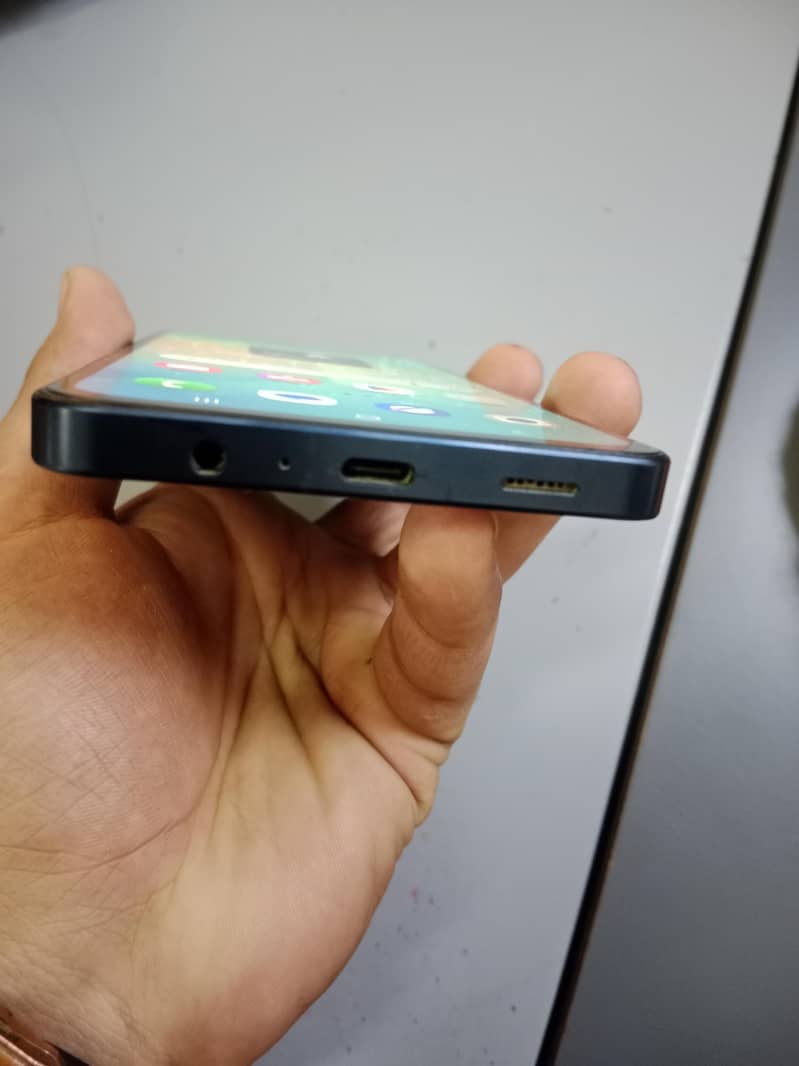 Samsung Mobile A06 4