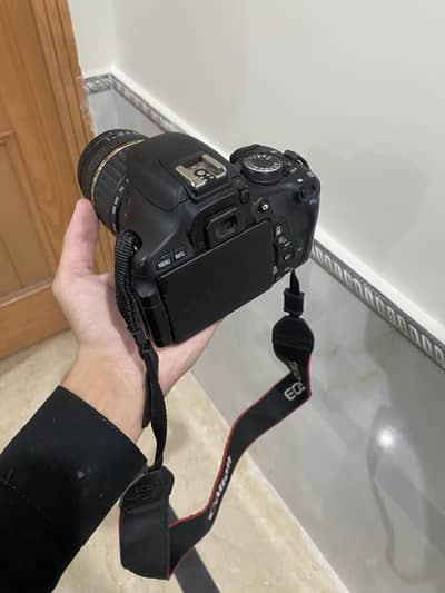 CANON 600D