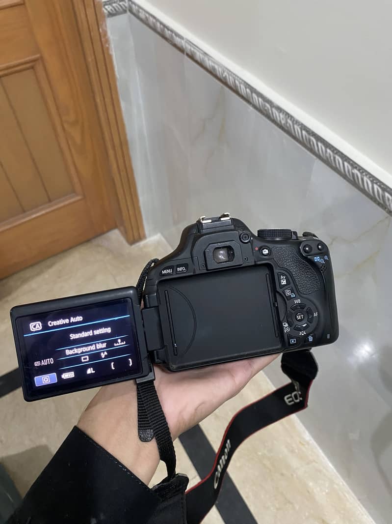 CANON 600D 3