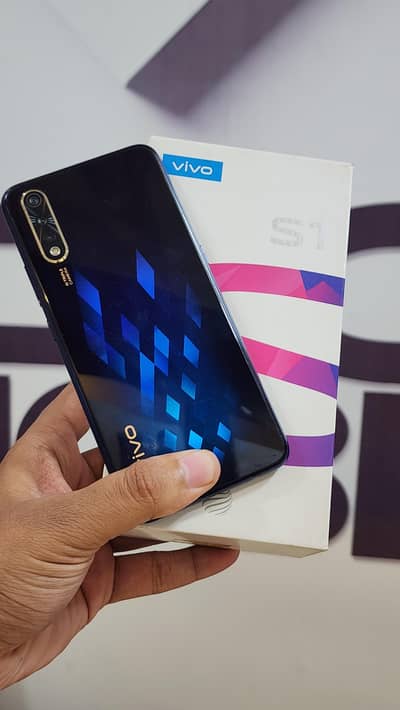 Vivo S1 , 4/128