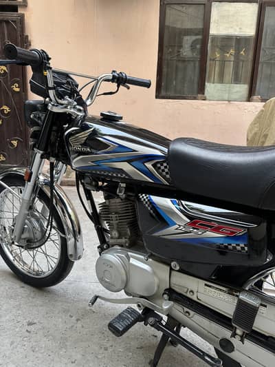 Honda CG 125 2025