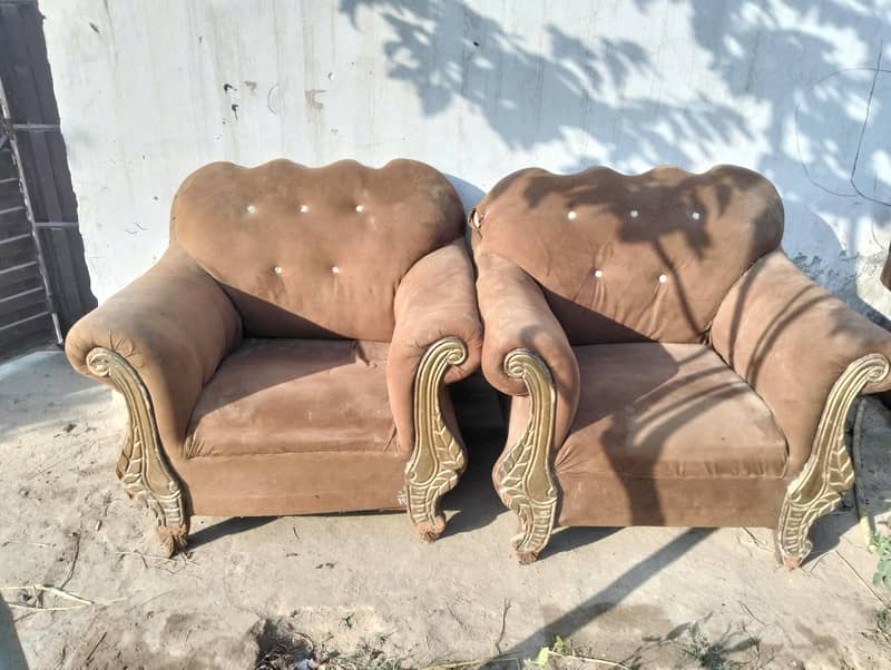 SOFA SET WITH DEWAN 2