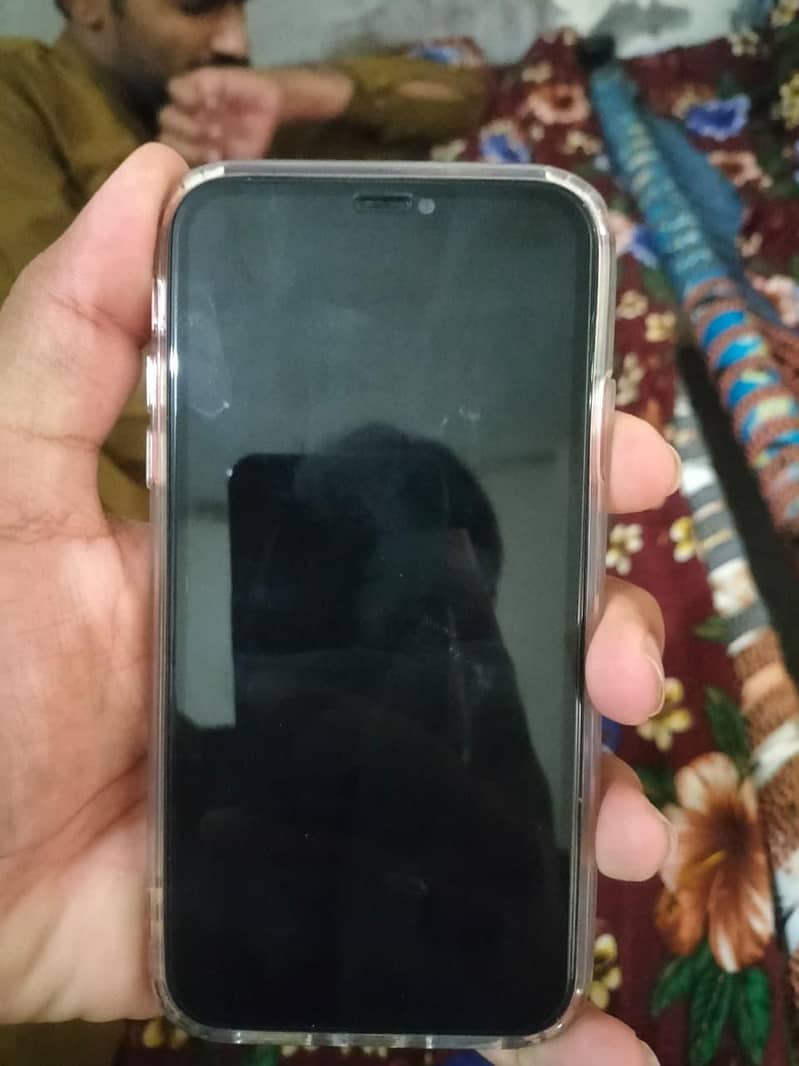 Apple iPhone 11 5