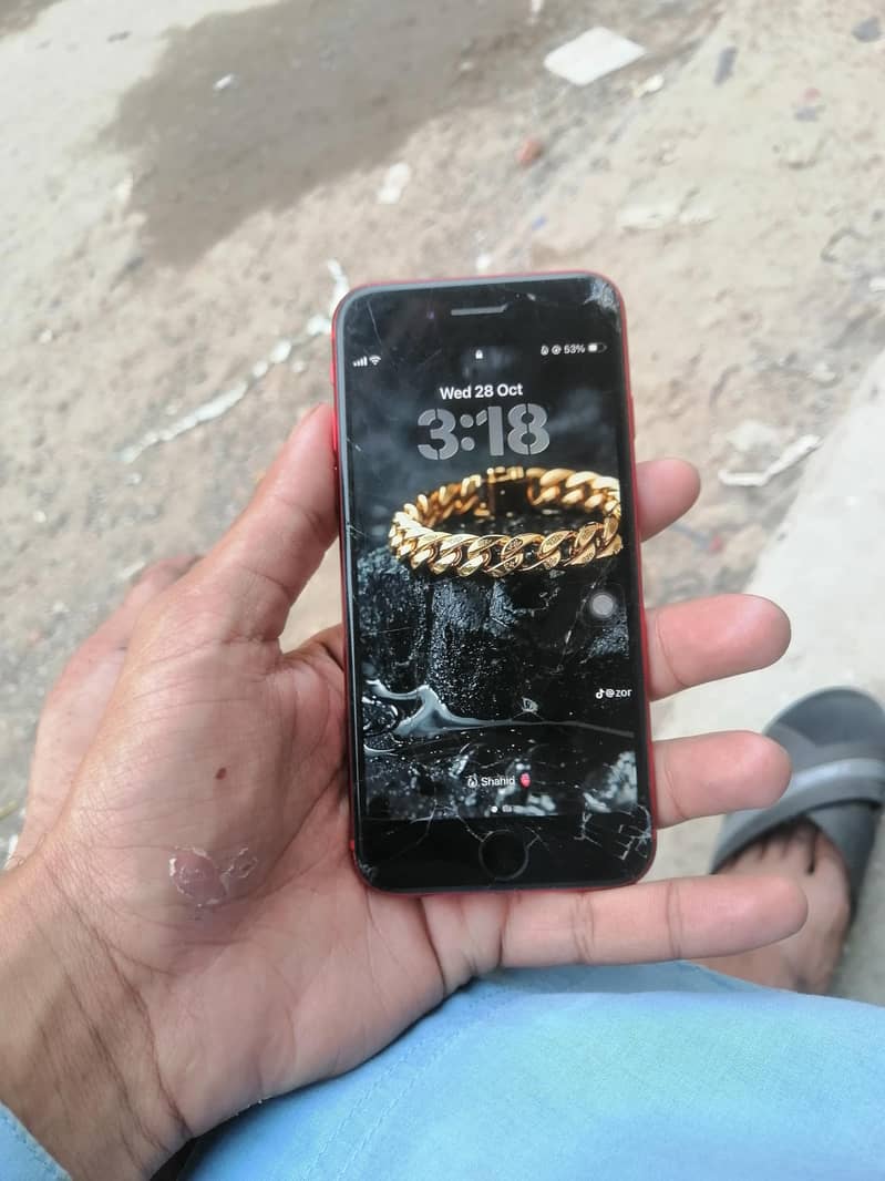 Apple iPhone SE 2020 1