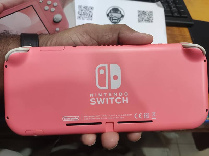 Nintendo Switch Lite - Jailbroken - 128GB Games - Full Box - COD 5