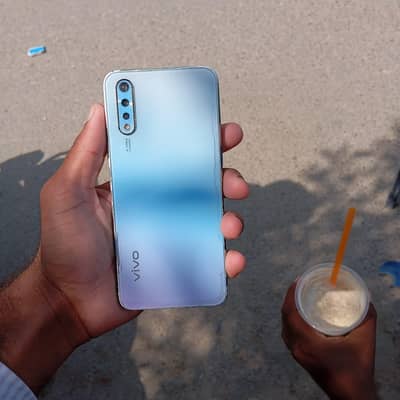 Vivo S1