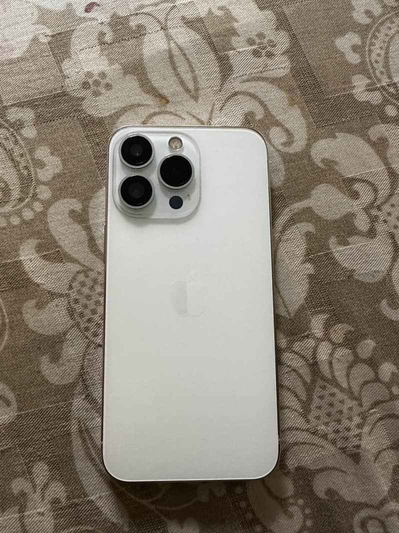 Apple iPhone 13 Pro 0