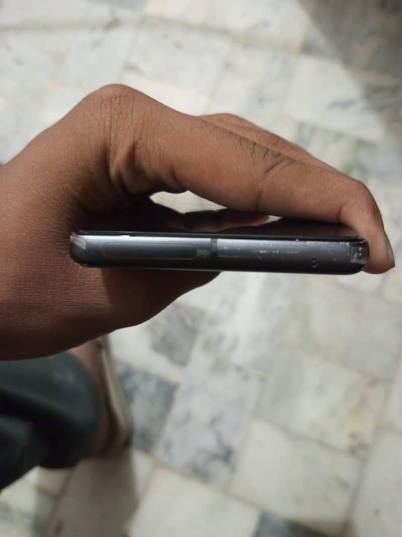 Google Pixel 7 4
