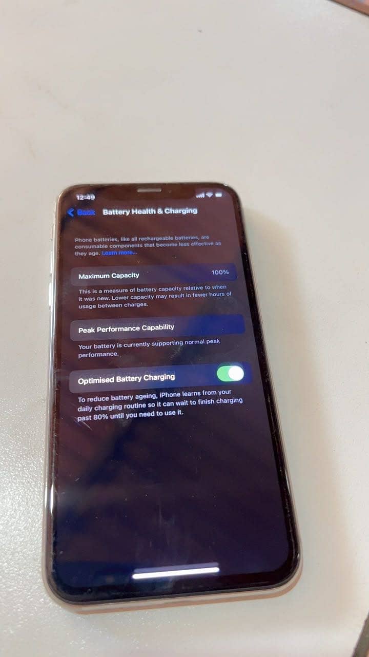 Apple iPhone X 3
