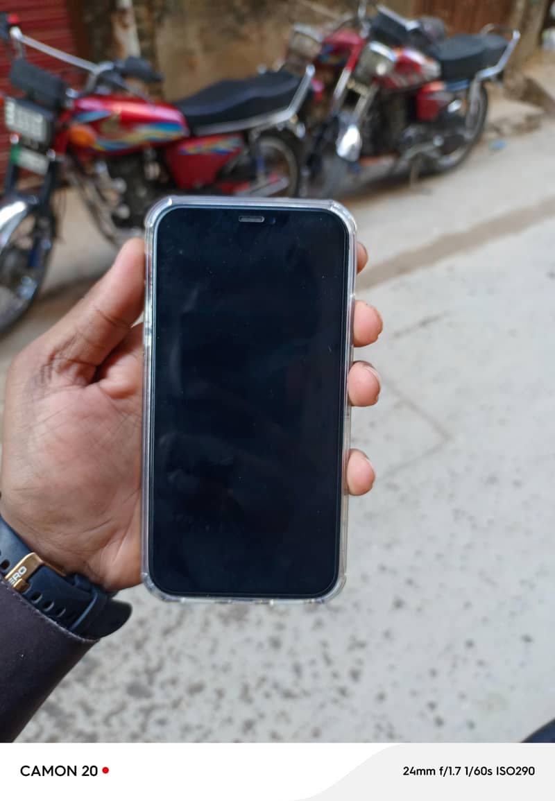 Apple iPhone XR 5