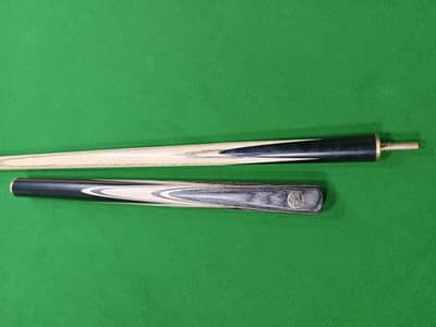 Baise Master Snooker Cue with Box