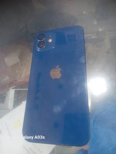 Apple iPhone 12