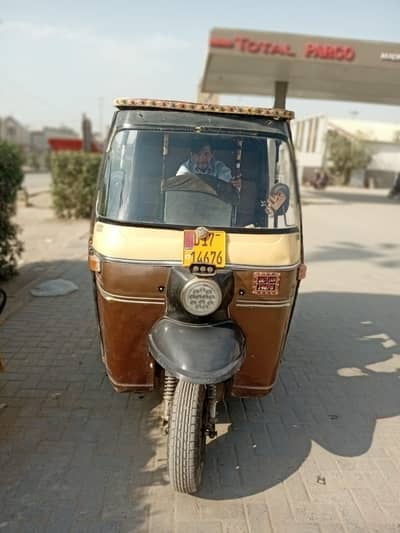 Sazgar Rickshew 2017 Model all ok contact number 03150030318