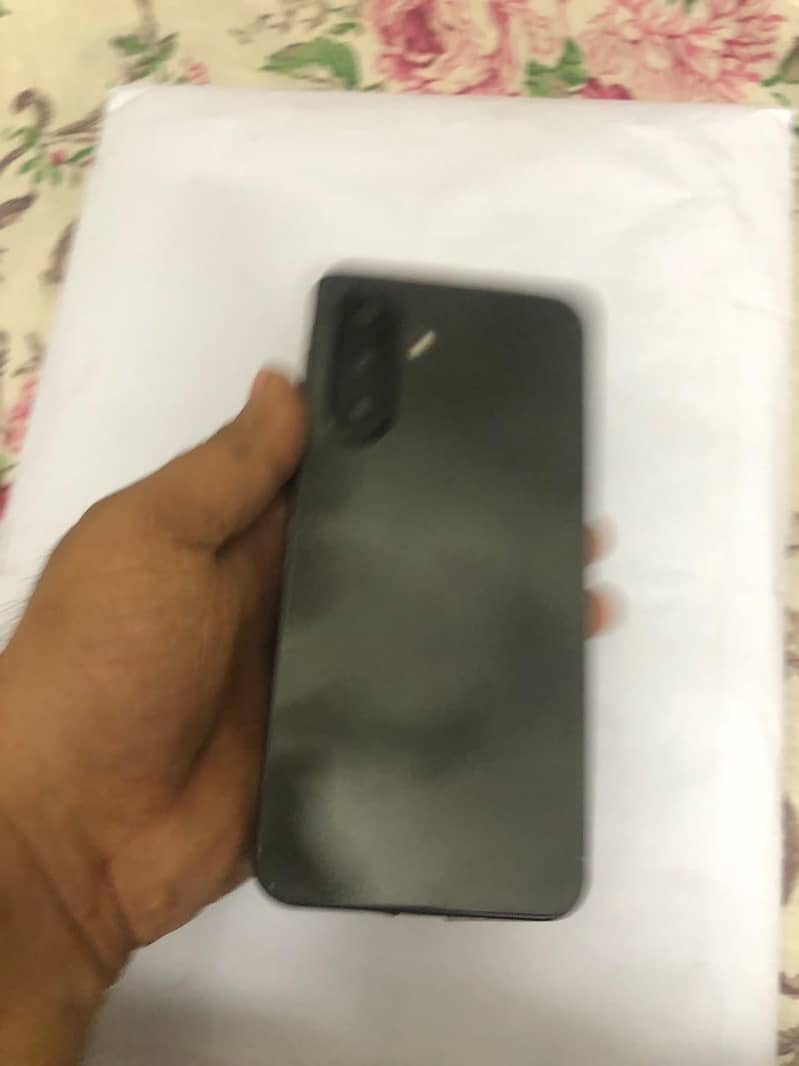 Samsung A17 1