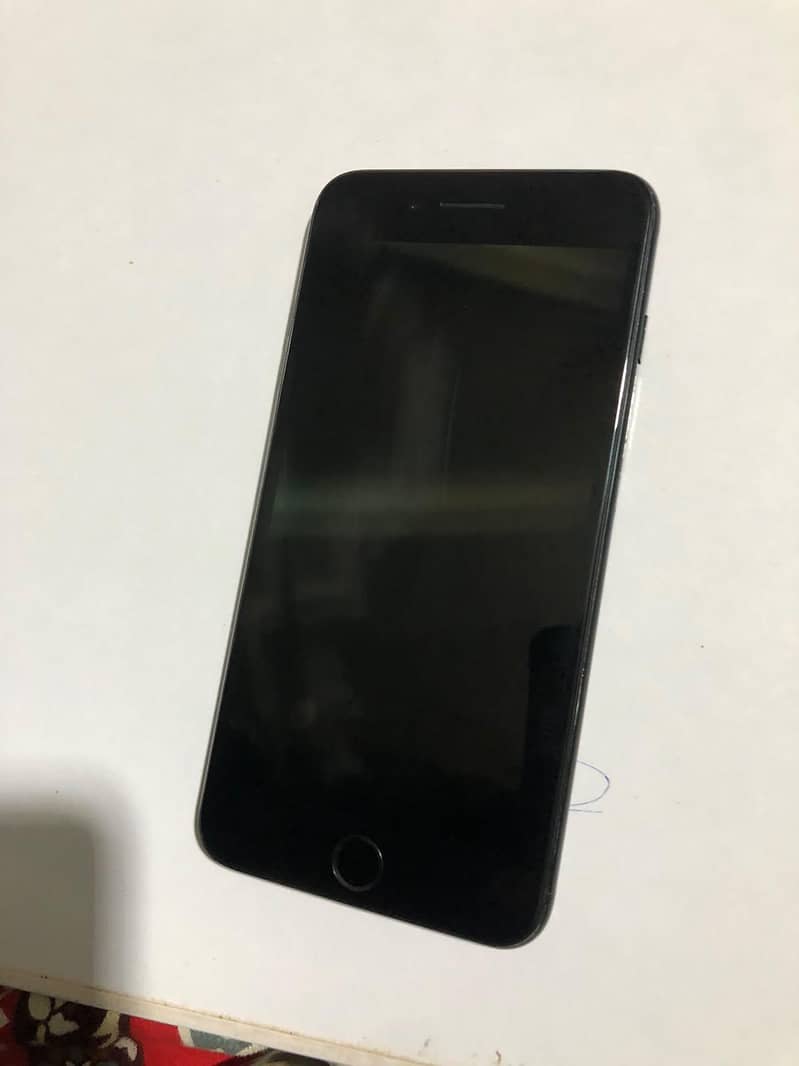 Apple iPhone 7 Plus 4