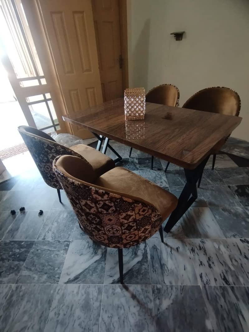 Dining Table with Chairs 0