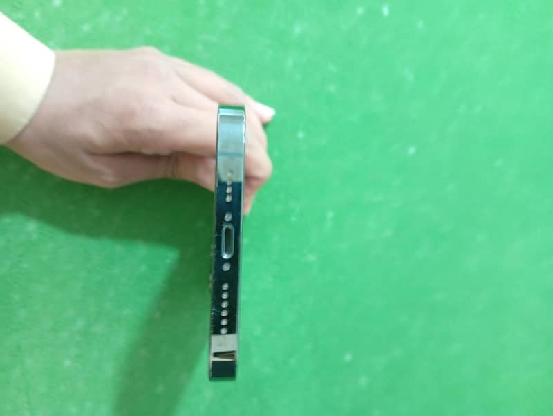 Apple iPhone 13 Pro Max 6