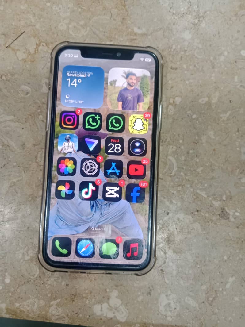 Apple iPhone 11 Pro 1