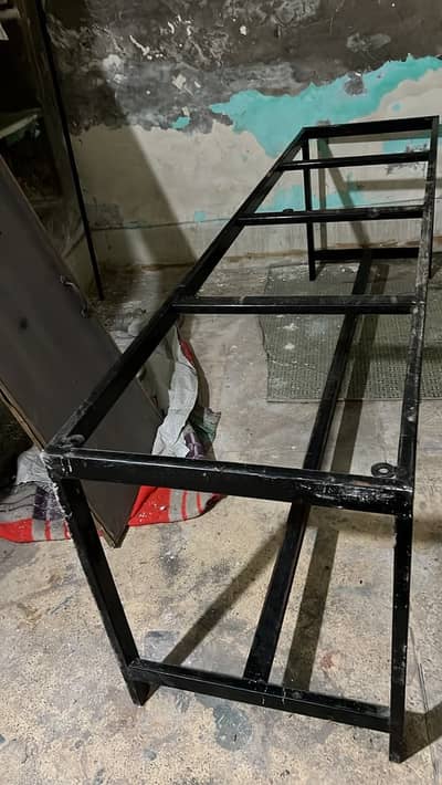 Workstation iron frame for sale in a very good condition
