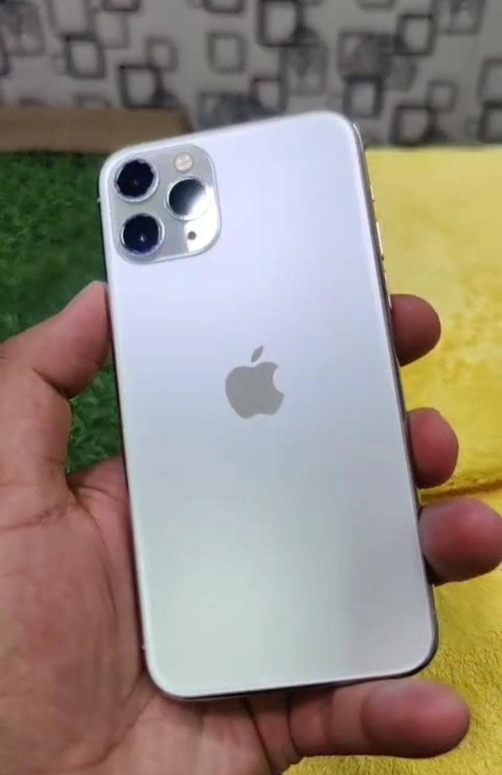 Apple iPhone 11 Pro Max 0