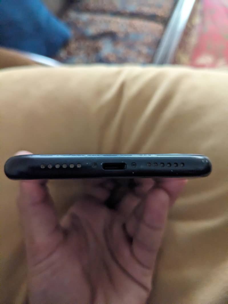 Apple iPhone XR 3