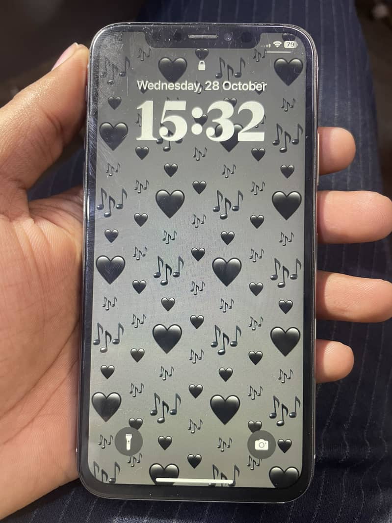 Apple iPhone X 3