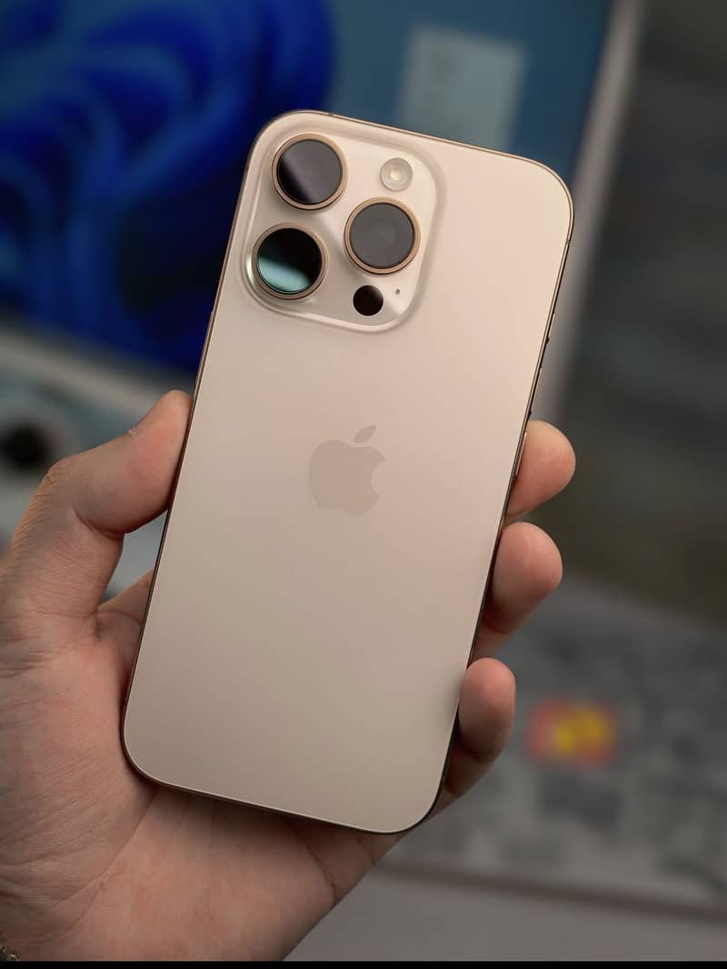Apple iPhone 16 Pro 0