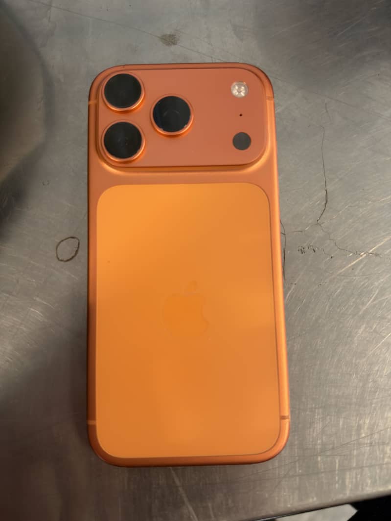 Apple iPhone 17 Pro 1