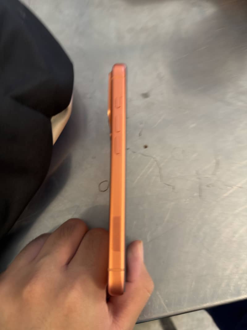 Apple iPhone 17 Pro 6