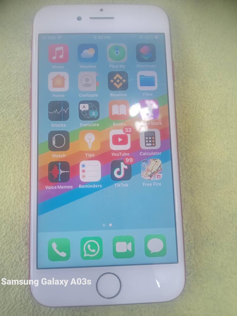 Apple iPhone 7 0
