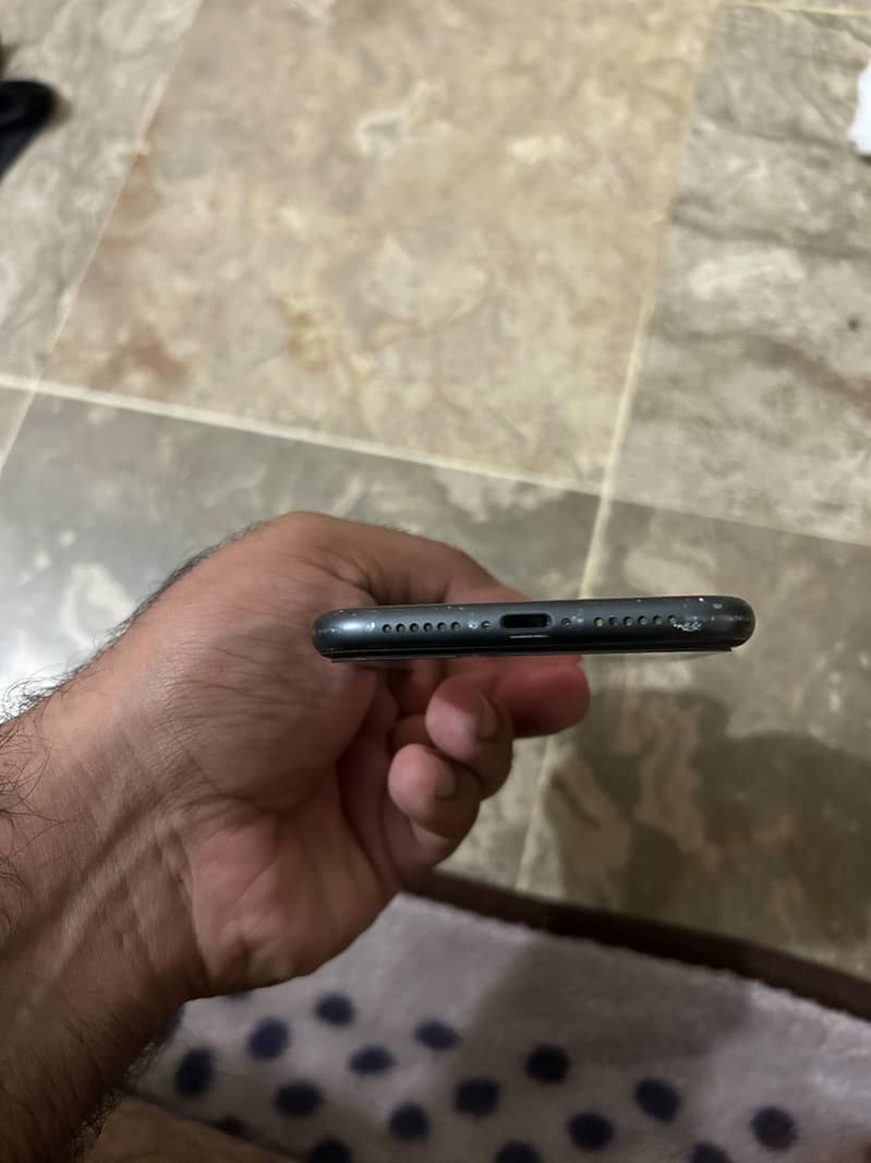iphone 11 128GB 5