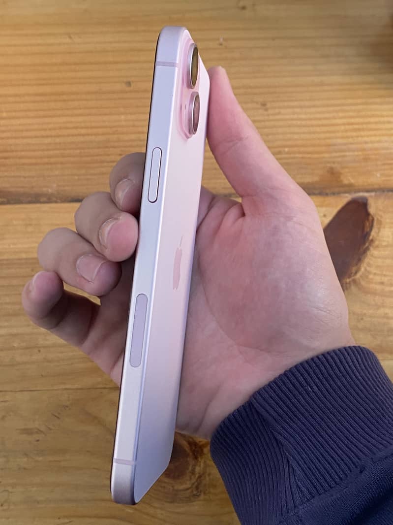 Apple iPhone 15 plus 5