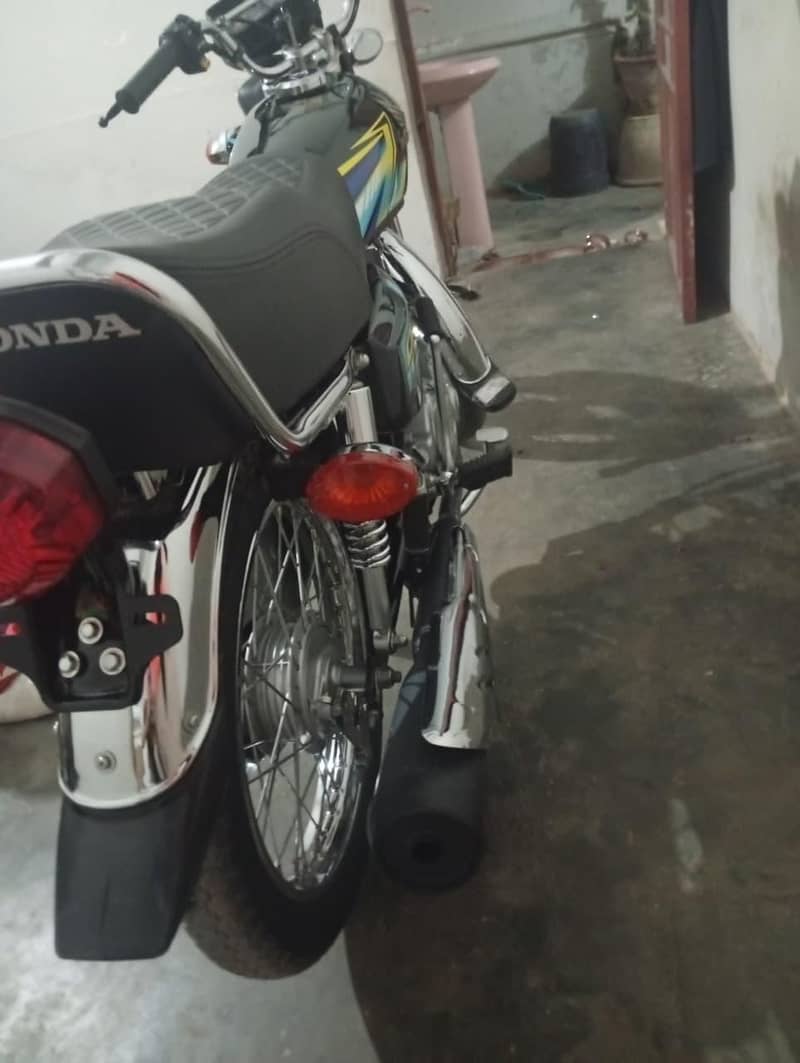 CG 125 3