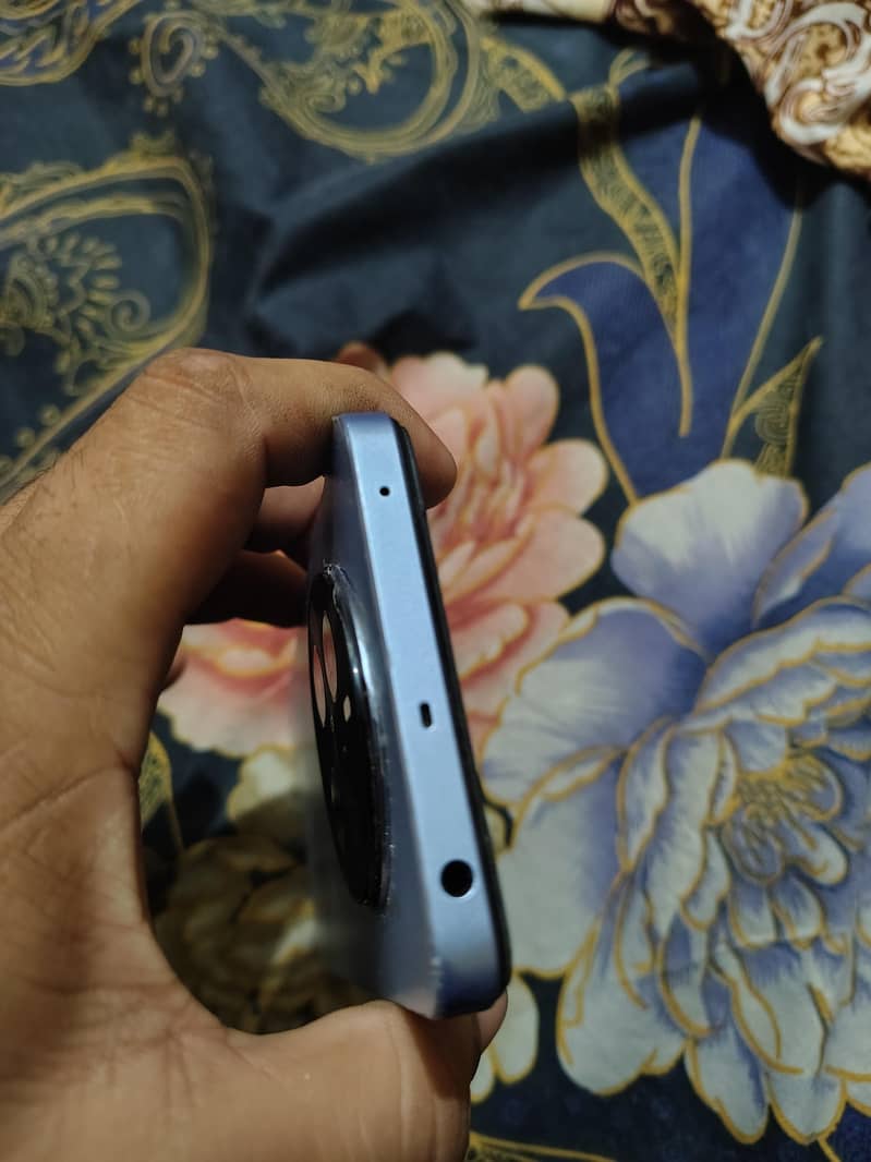 Realme 12 2