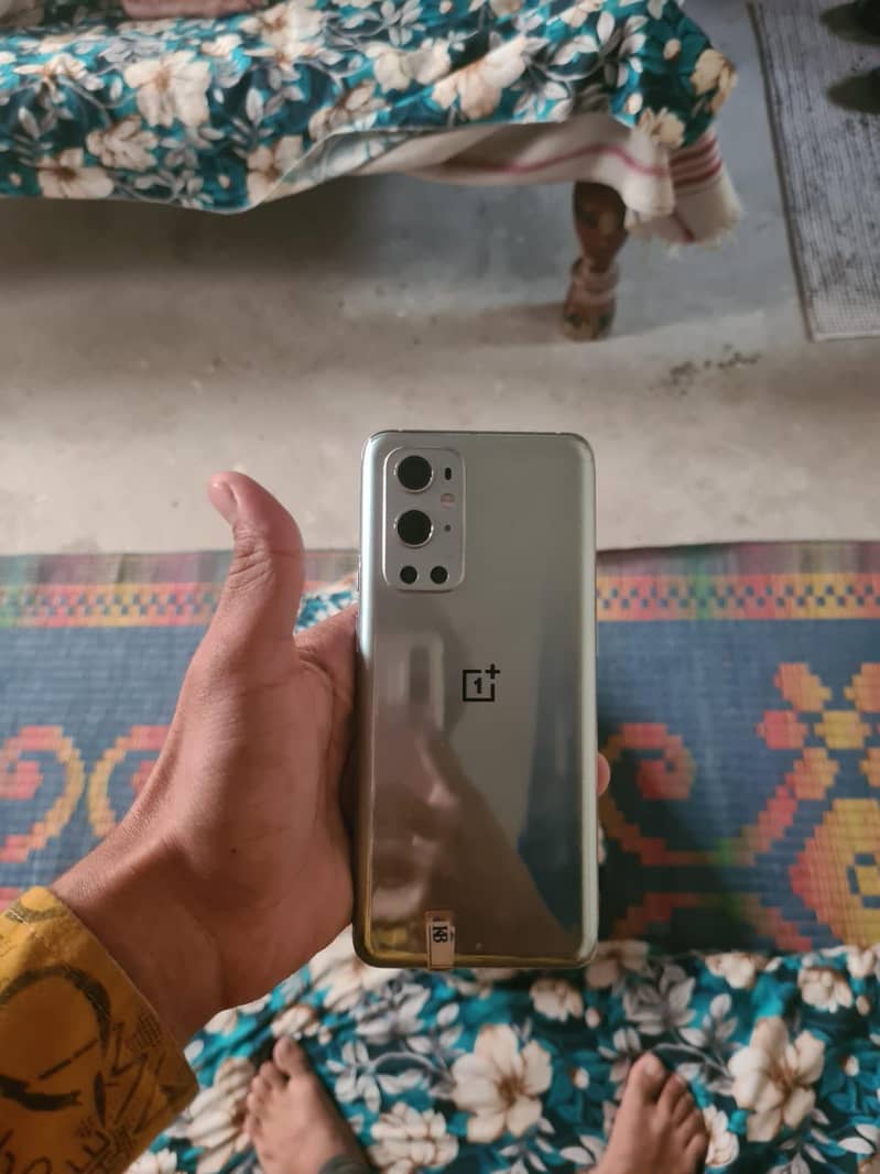 One Plus 9 Pro 4