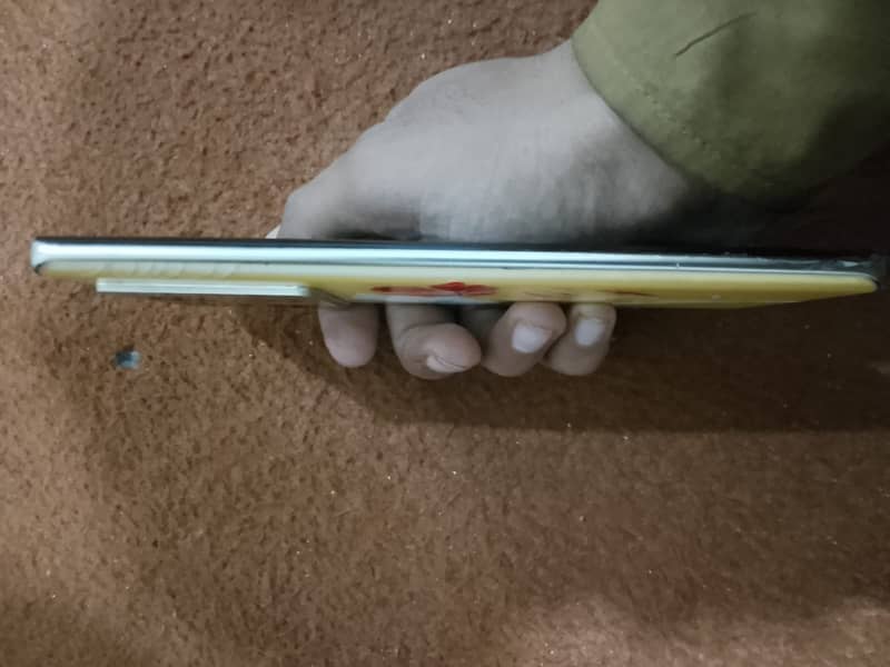 Infinix Note 40 Pro 5G 7