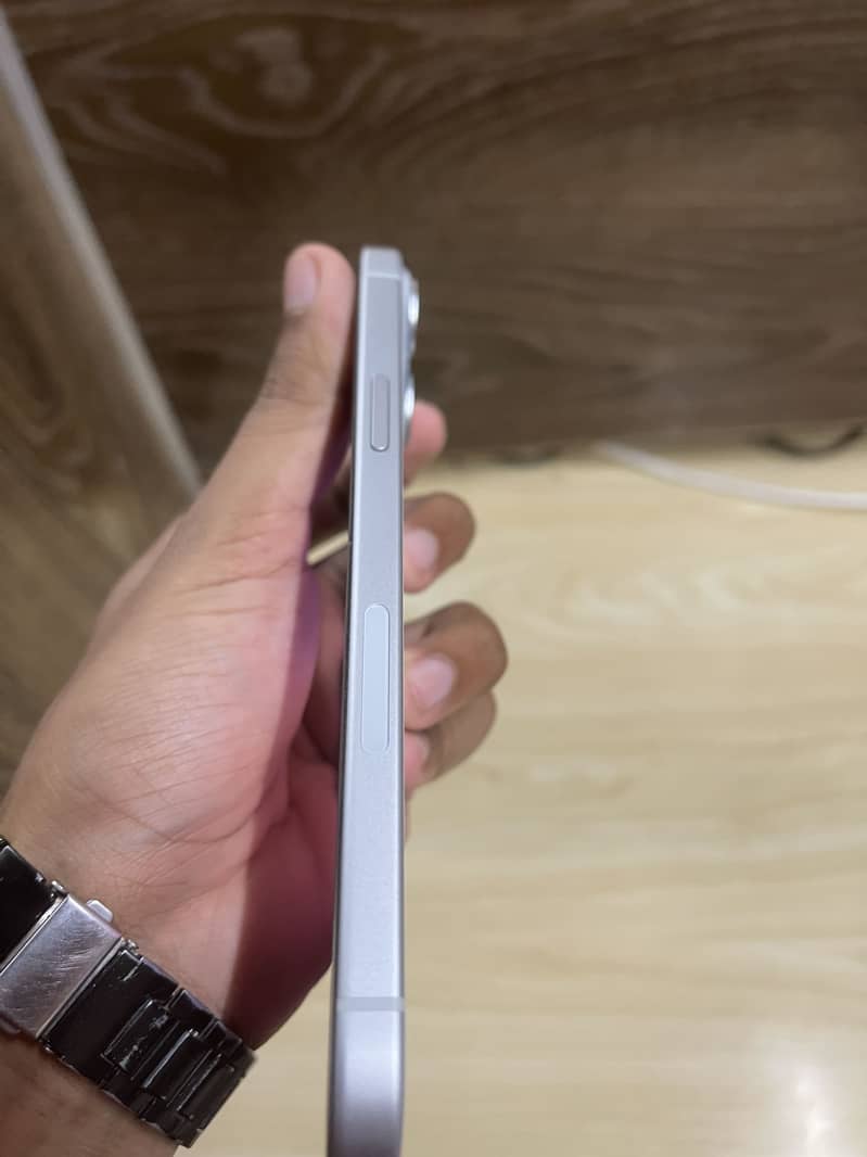 Iphone 15 plus 10/10 condition 2