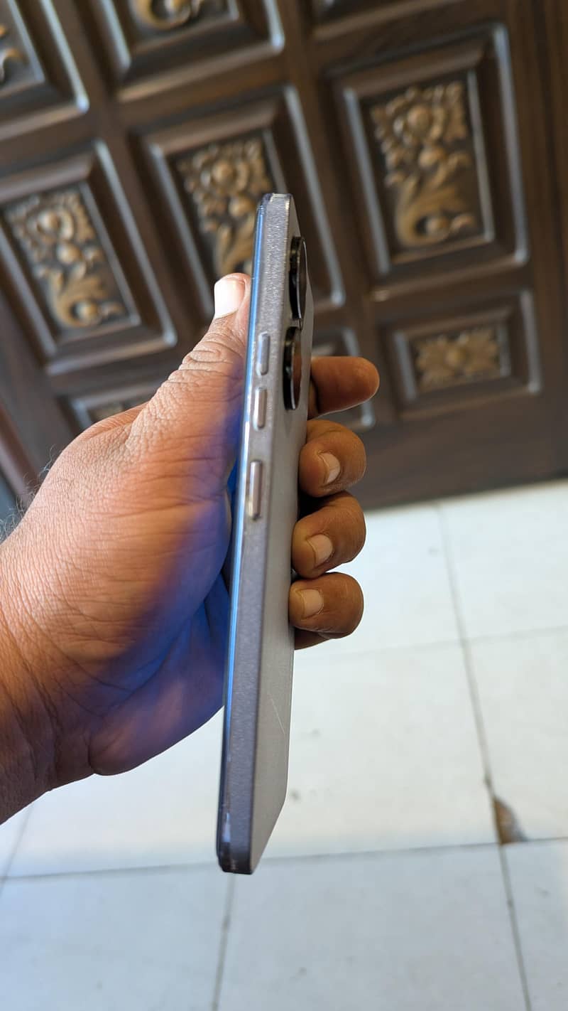 Tecno CAMON 20 2