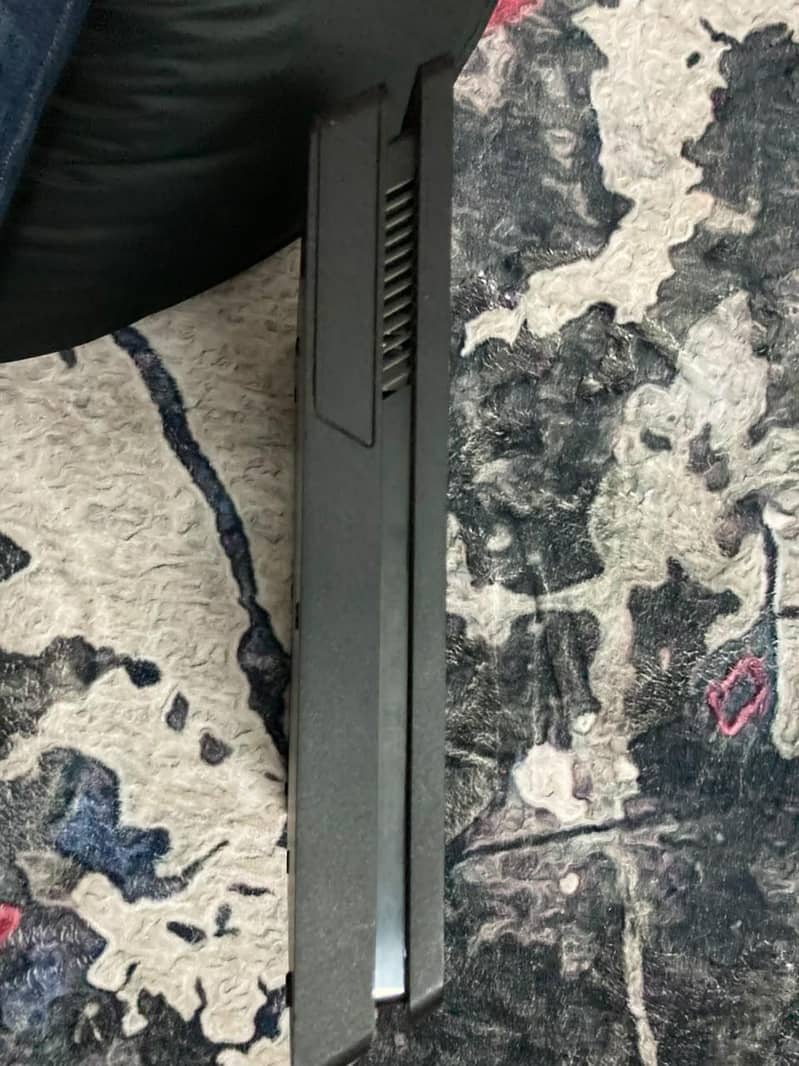 PS4 SLIM 5