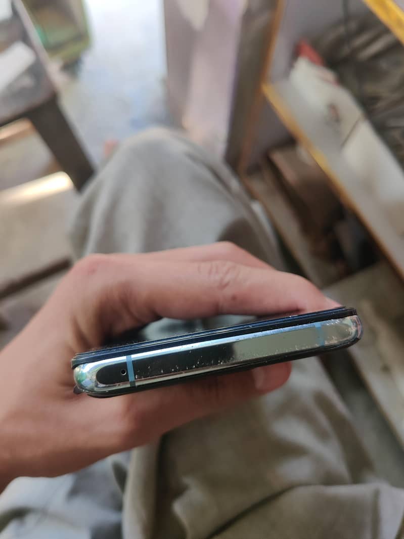 One Plus 10 Pro 4