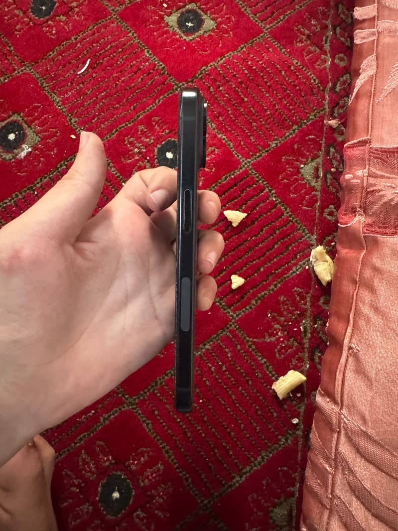 Apple iPhone 15 3