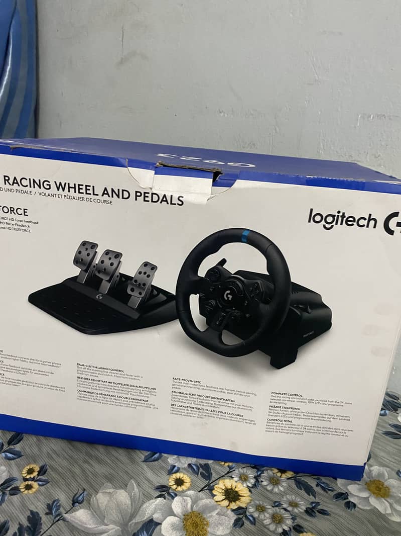 Logitech g923 wheel 0