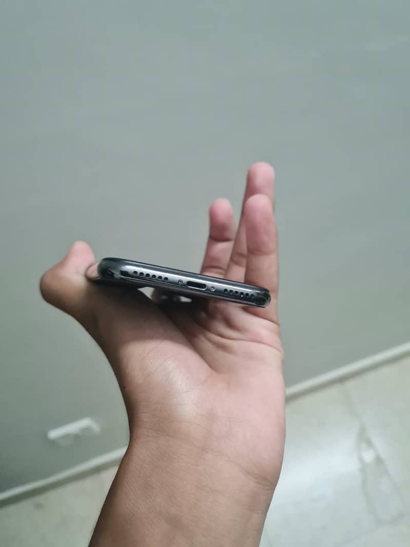 Apple iPhone X 1